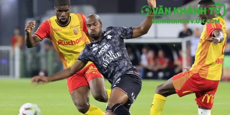 Nhận Định Tổng Quan Metz vs Lens