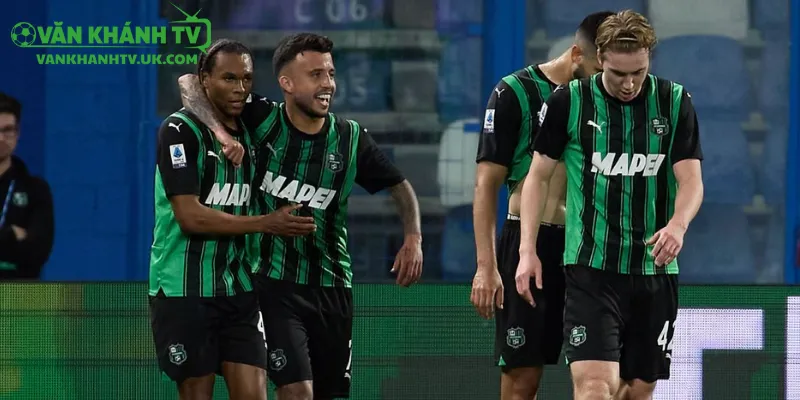 Phong độ đối lập, chủ nhà tấn công, khách phòng ngự